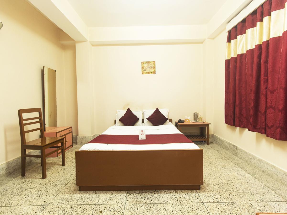 Oyo 13521 Sudhriti Hotel シリグリ エクステリア 写真