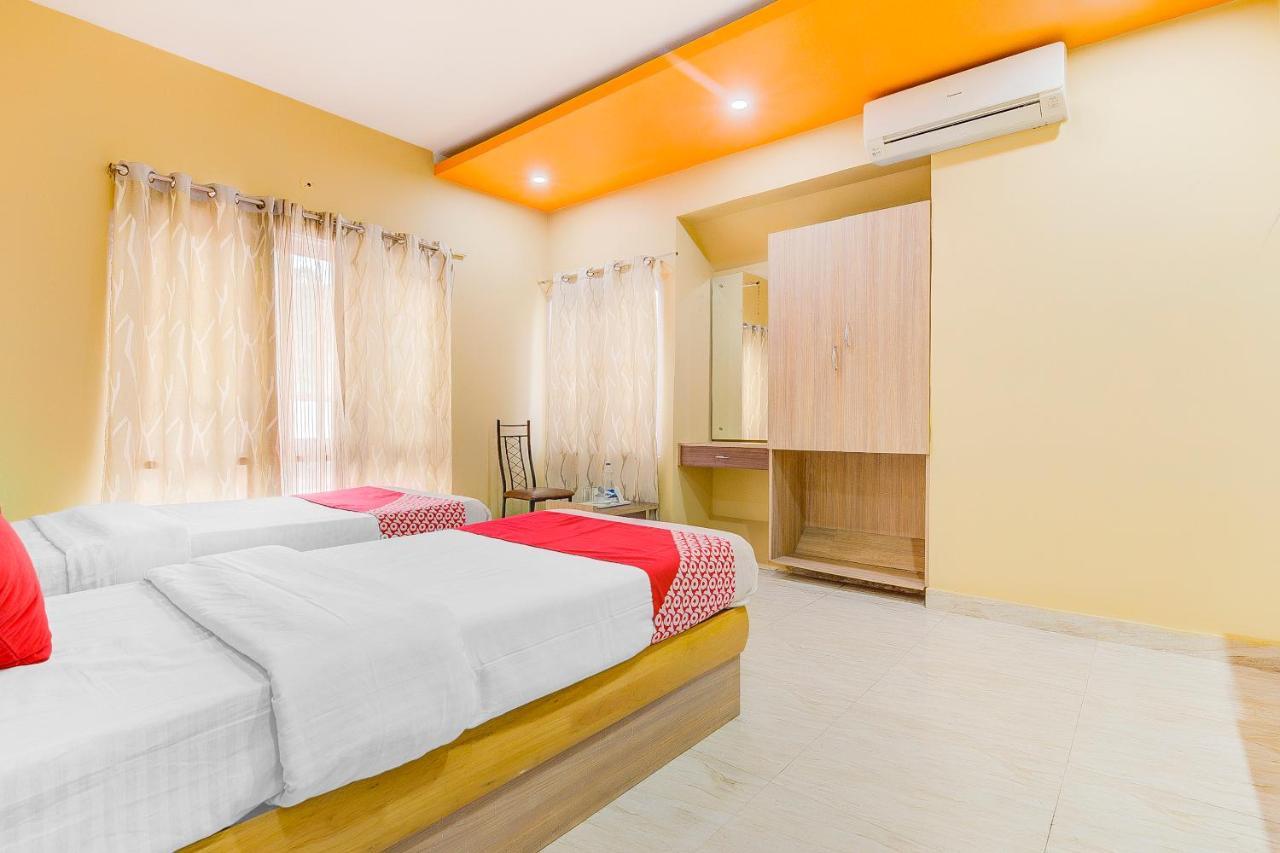 Oyo 13521 Sudhriti Hotel シリグリ エクステリア 写真